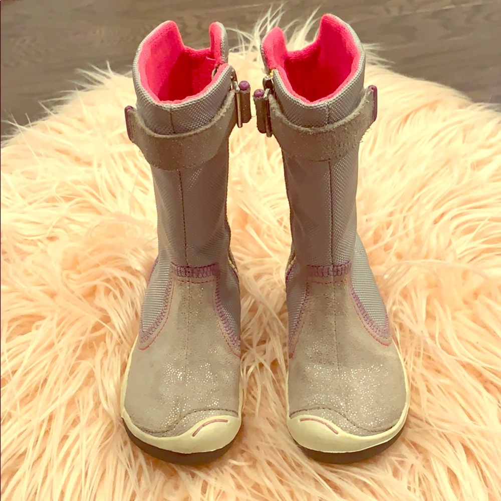 Plae boots!